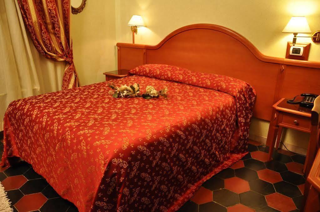 Albergo Sandra Rom Exteriör bild